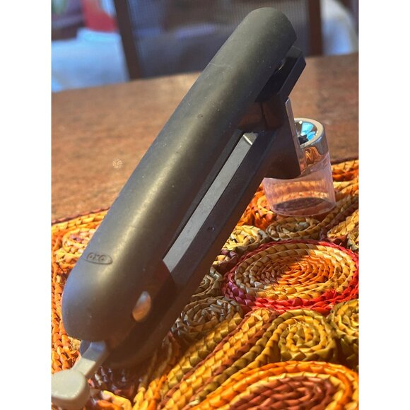 OXO Cherry /Olive Pitter - Picture 3 of 4